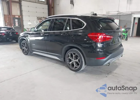 2018 BMW X1 xDrive28I z USA, uszkodzony, nr VIN WBXHT3C32J5F89211